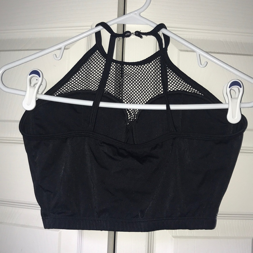 Crop top! - Picture 2 of 2